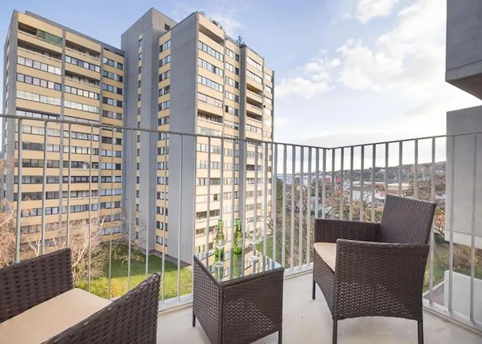 Apartman Deluxe With Balcony! Free Garage Parking Included!
